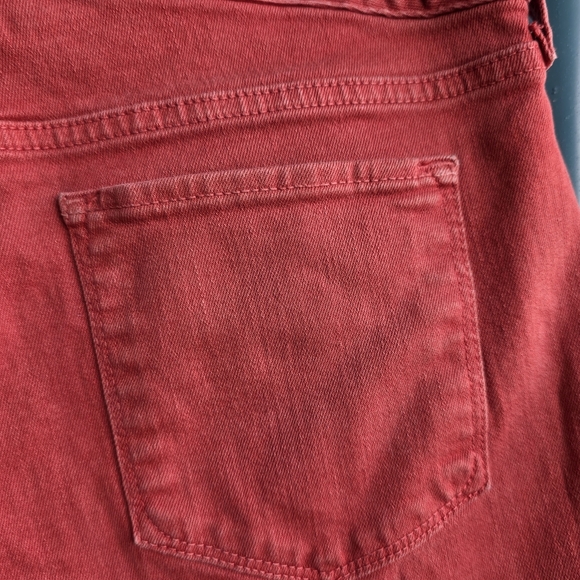 Eddie Bauer Red Jean Shorts Straight-Leg Denim Slightly Curvy - Picture 3 of 13